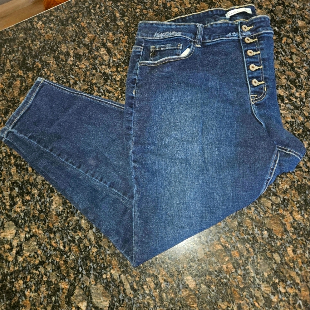 Women's KanCan Sz 22 Button Fly Ankle Jeans